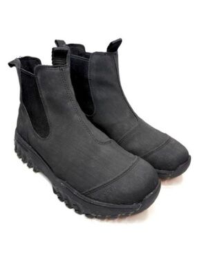 Woden Magda Black Rubber Track Boot | 6.5